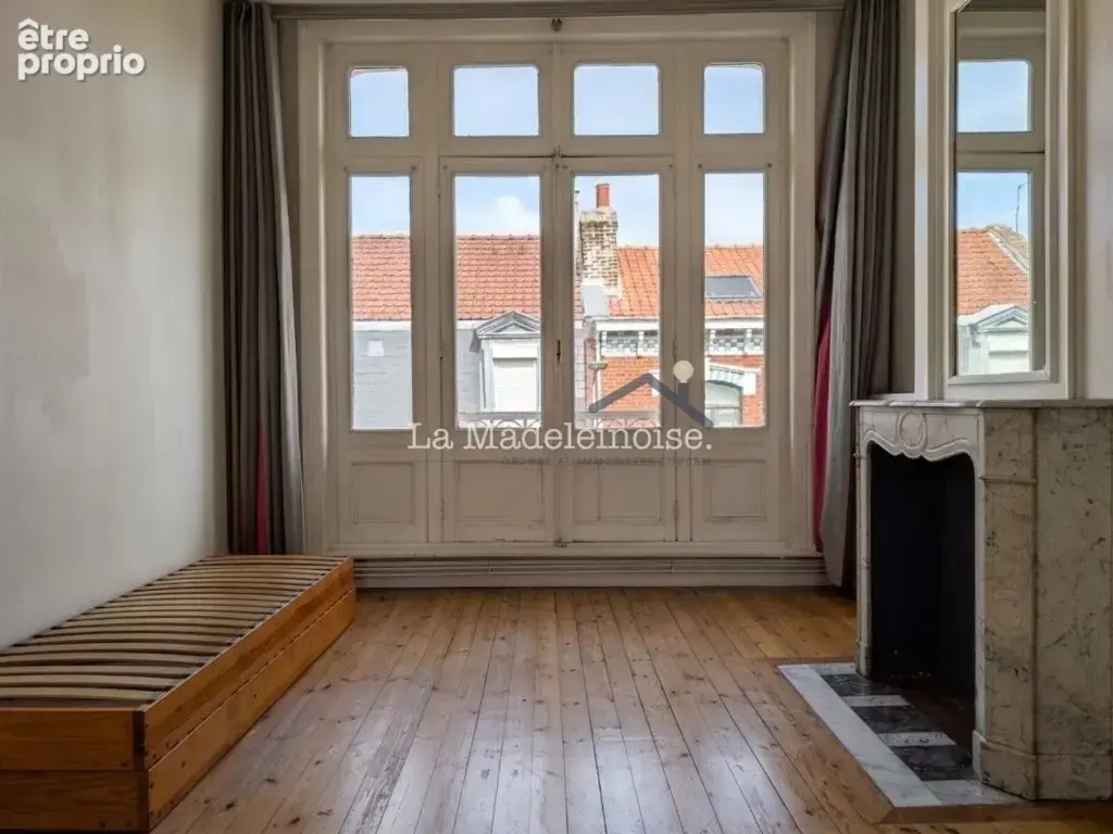 Appartement T3 de 66 m² au charme d'époque, à 3 minutes du tramway Botanique - photo 4