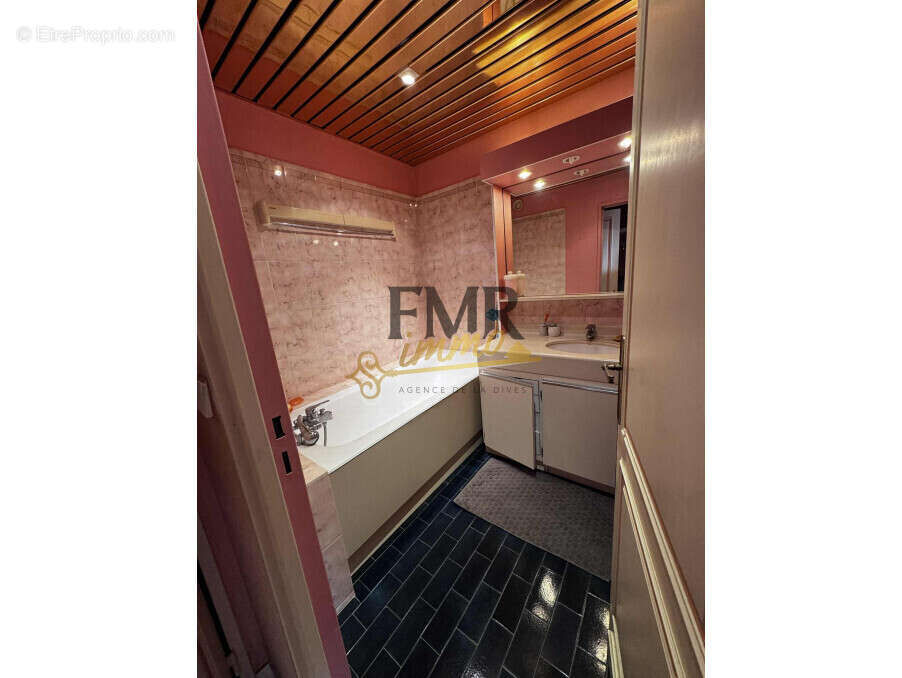 Appartement à PARIS-14E