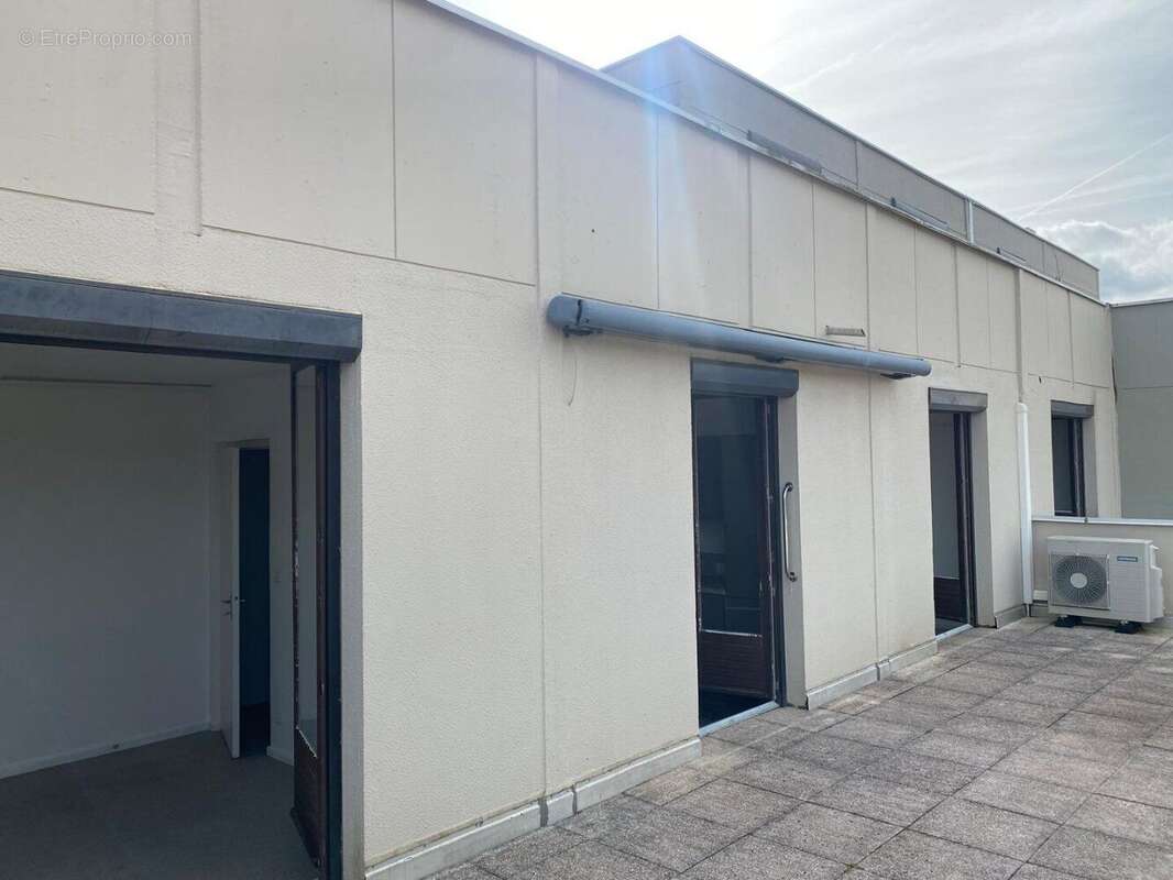 Appartement T3 avec terrasse et garage Centre-ville de Cahors - photo 9