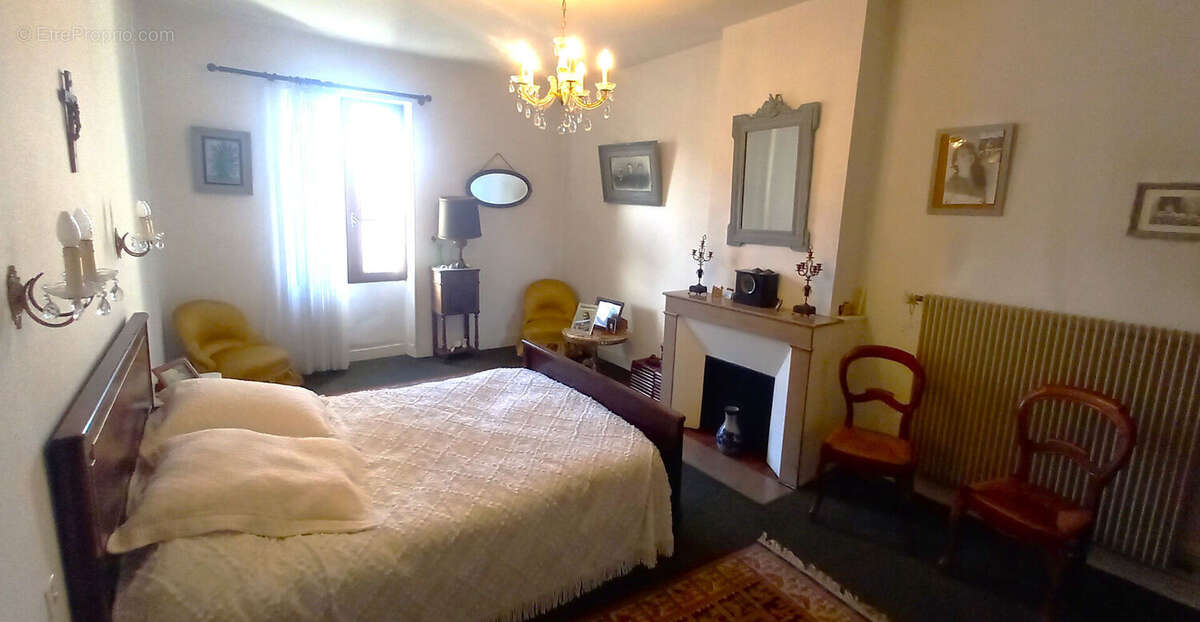 Vendays  - immeuble avec commerce et habitation - photo 2