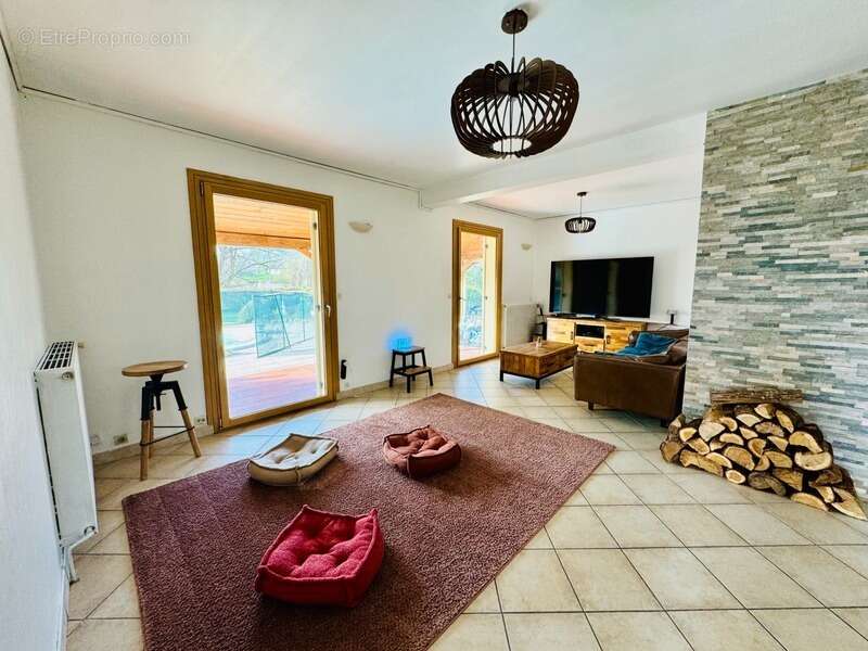 Maison à SAINT-SEURIN-SUR-L'ISLE