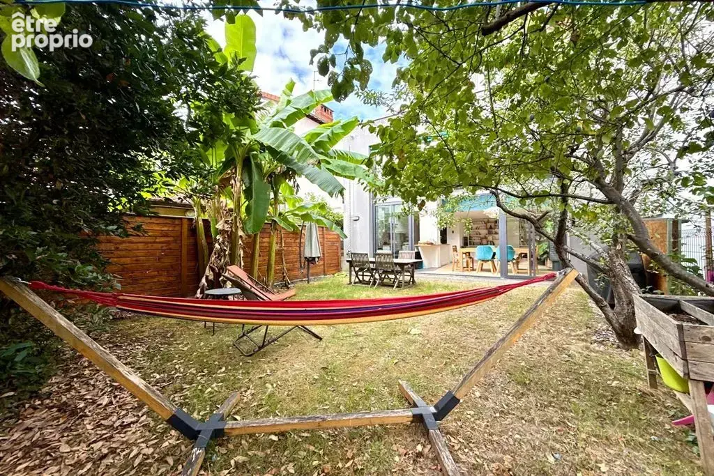 Bourg-la-Reine (92340), Hauts-de-Seine — Maison familiale de 109 m² avec jardin, bureau et stationnement - photo 18