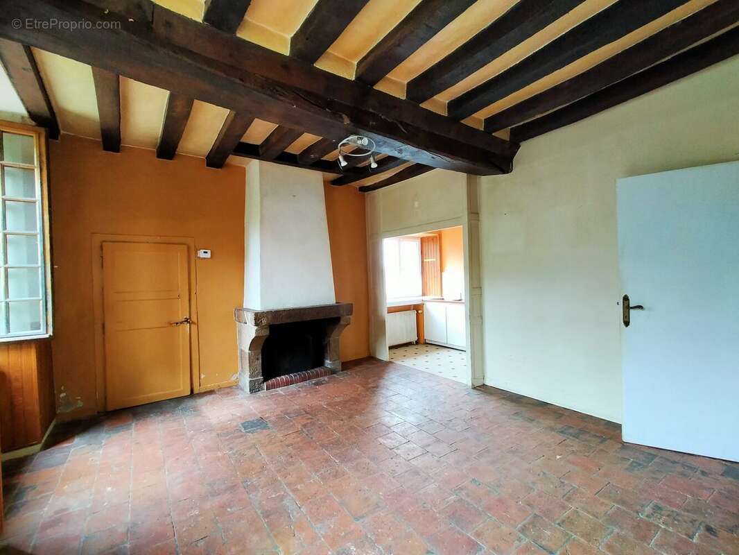 Maison à vendre Courcité séjour - Maison à COURCITE