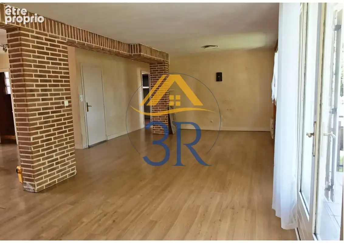 Maison 7 pièces 142 m² à vendre à L'abergement-Sainte-Colombe (71370) - photo 6