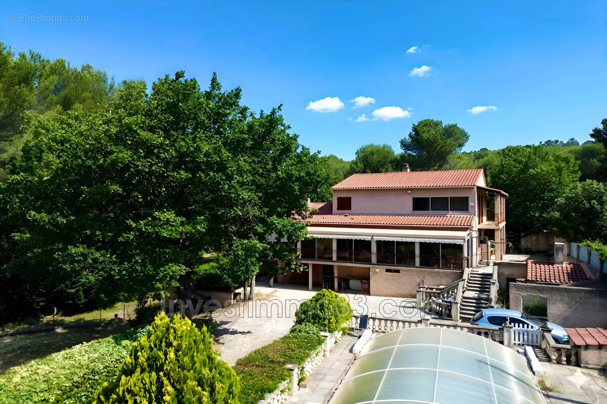 Maison à POURRIERES