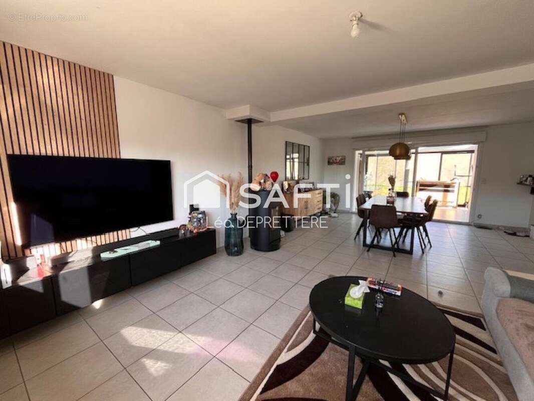 Photo 2 - Maison à LAPUGNOY