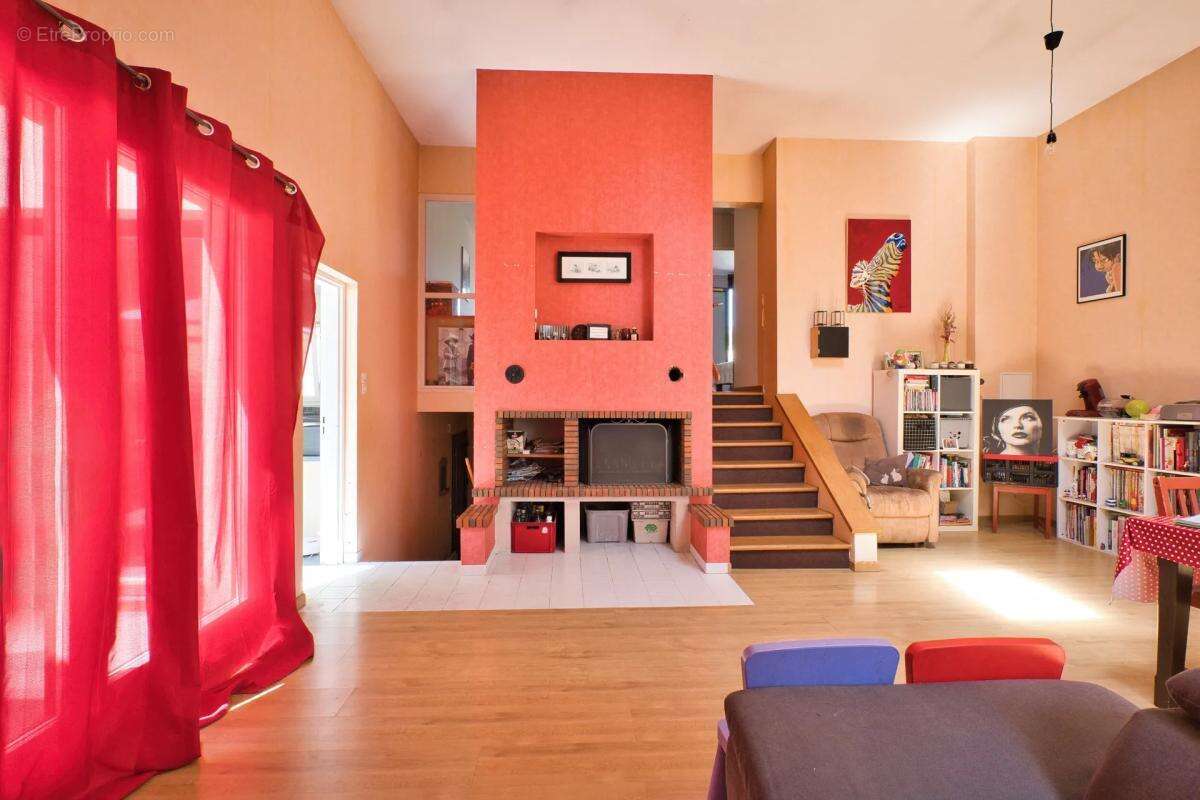 Appartement de 6 pièces de 108 m² à Jarville-la-Malgrange - photo 4