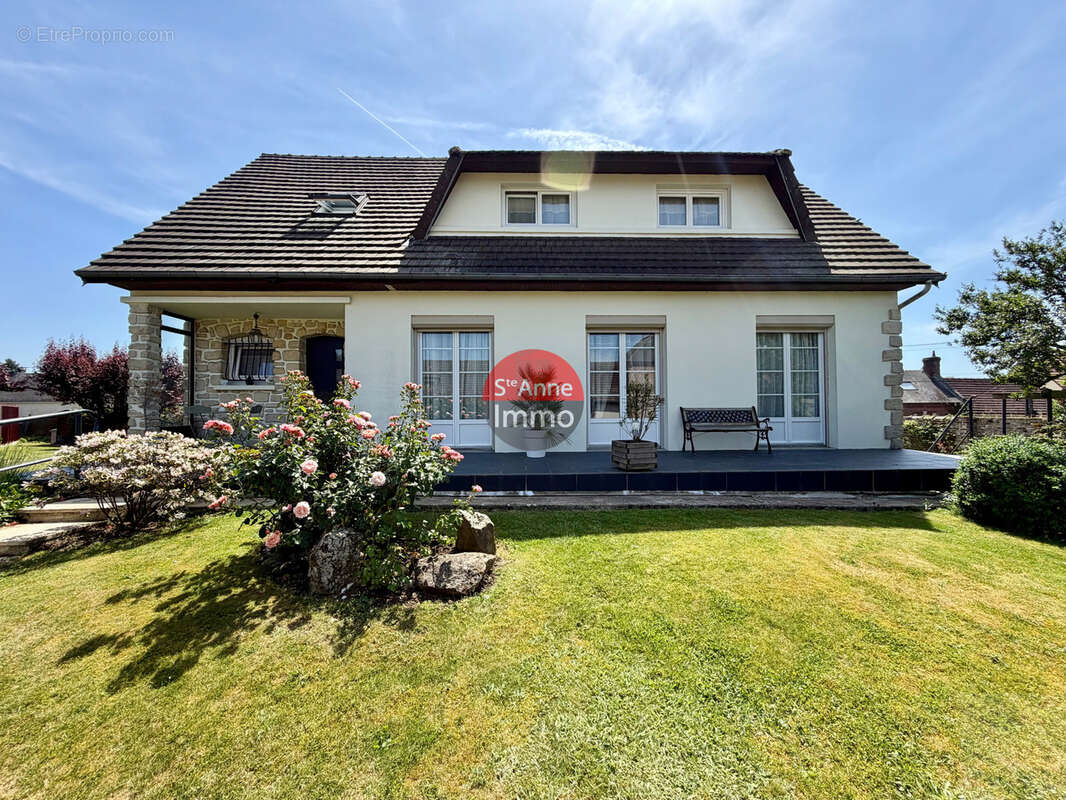 Maison à WAVIGNIES