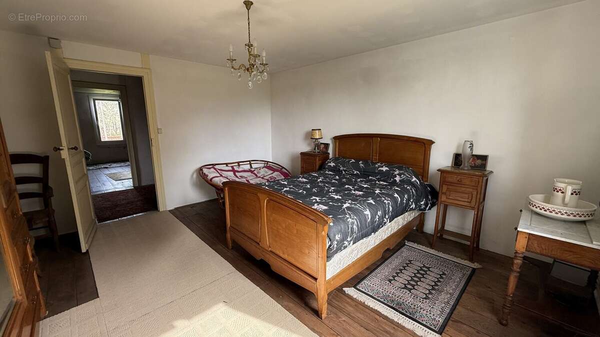 Maison à LUXEY