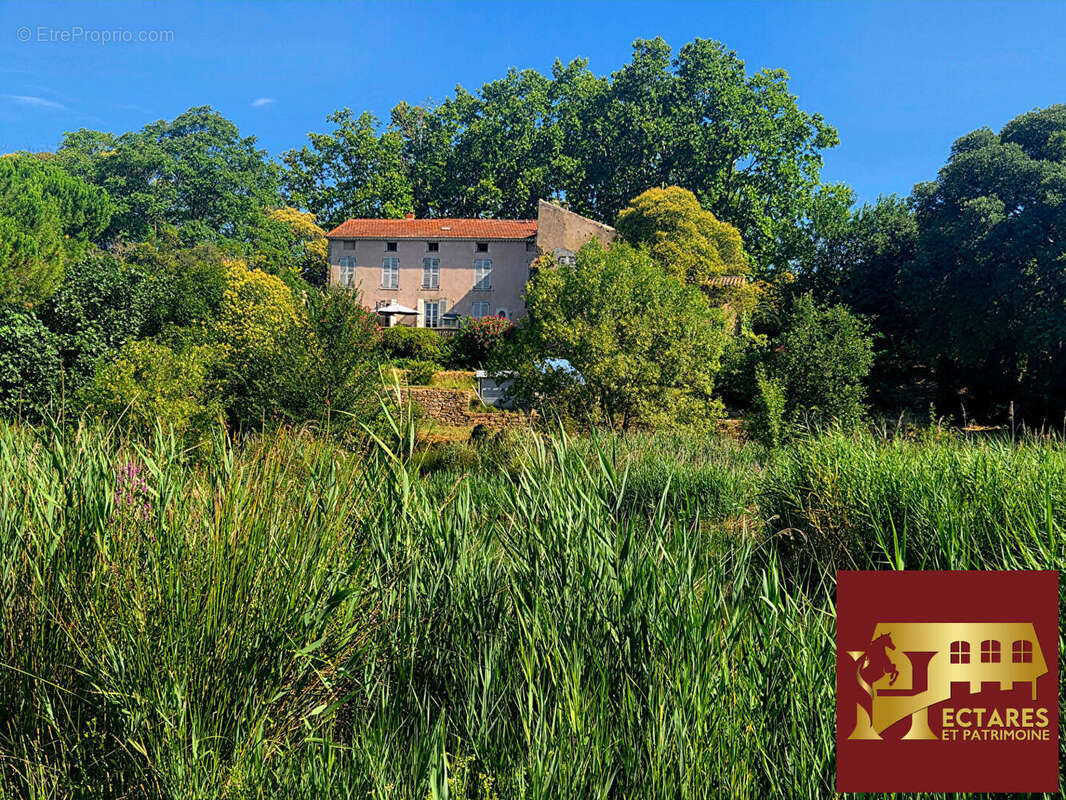 Domaine historique  aux portes d'un village provençal - photo 5