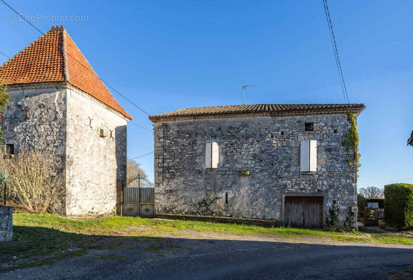 Maison à BOURG-DE-VISA