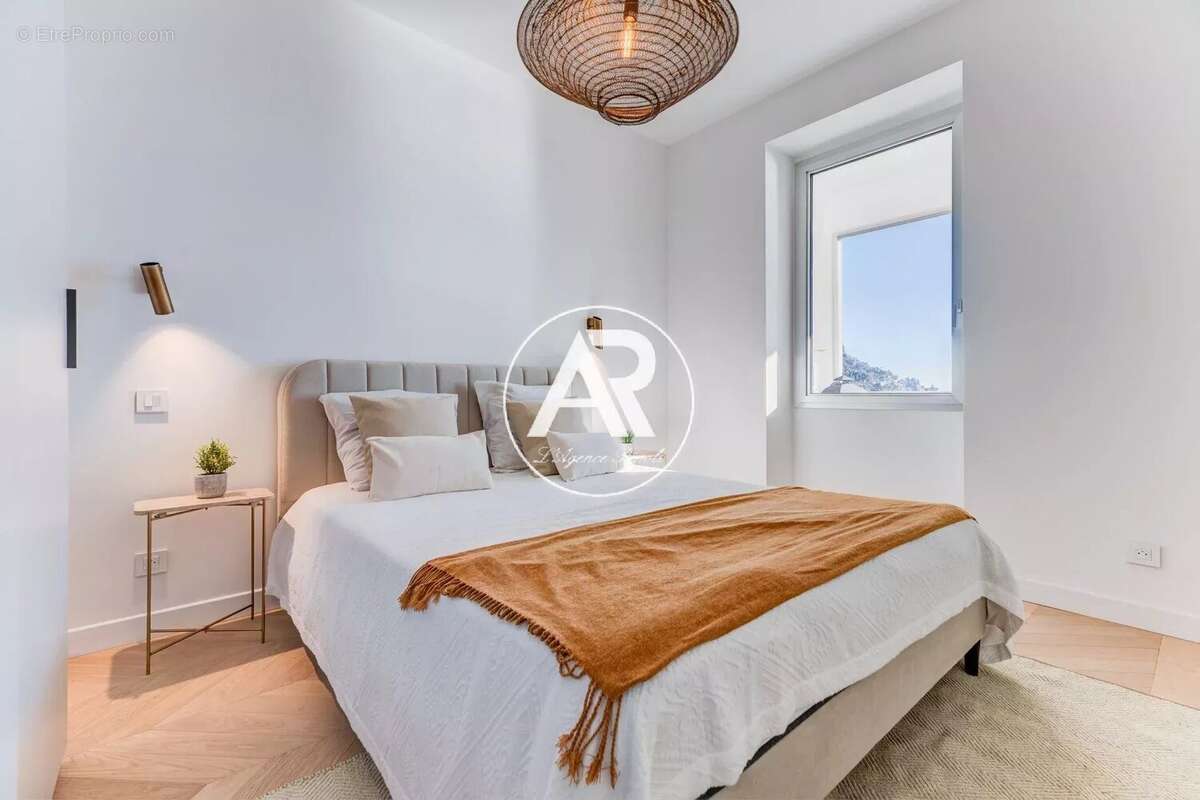 Appartement à EZE