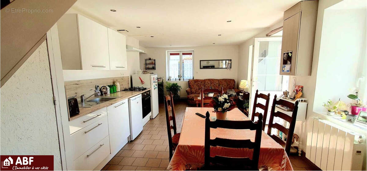 Appartement à OUVILLE-LA-RIVIERE