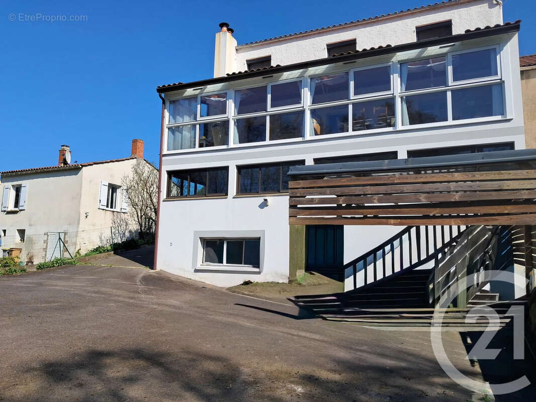 Maison à POIROUX