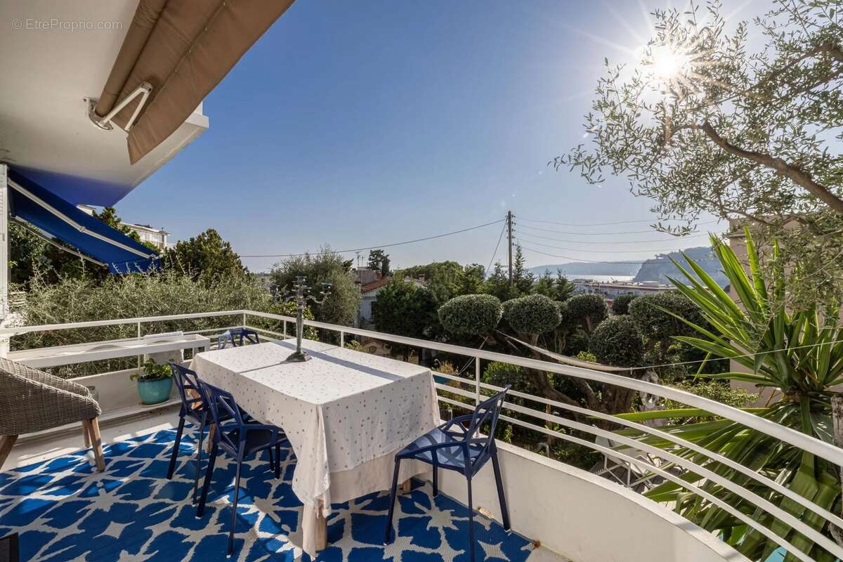 Nice - Franck Pilatte - Magnifique appartement villa avec bassin et garage - photo 9