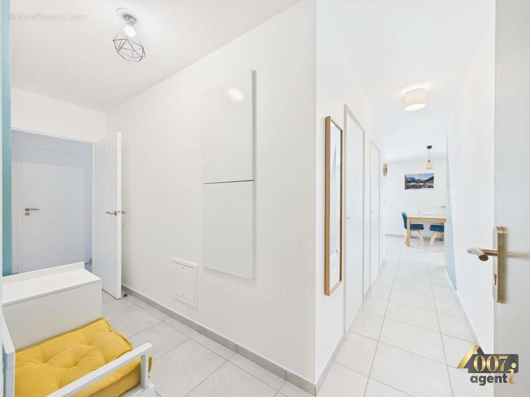 Appartement 98 m² à Montmelian  - photo 9