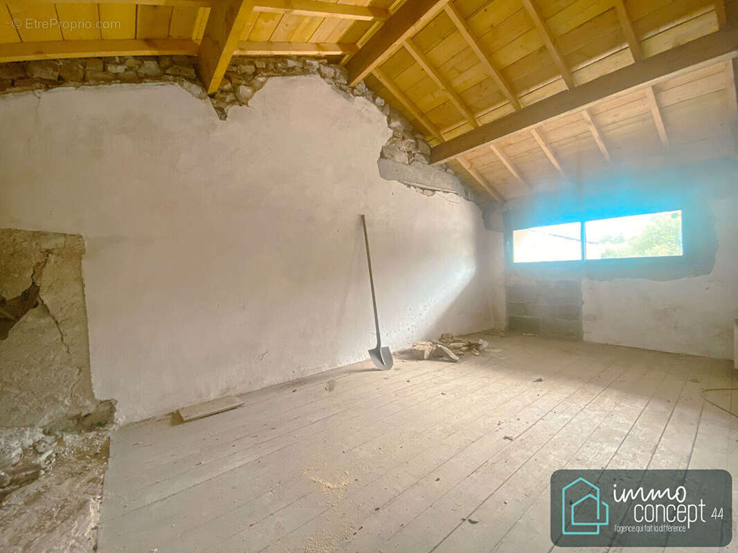 Maison à rénover avec dépendance et grand garage, Cheix-en-Retz, Immo Concept 44 - photo 10