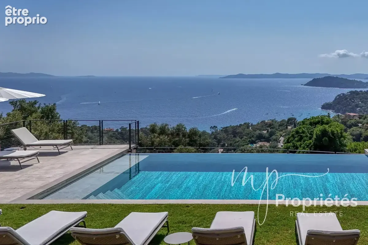 Rayol-Canadel-sur-Mer – Villa contemporaine d’exception vendue entièrement meublée –  six suites raffinées. Vue panoramique sur  - photo 2