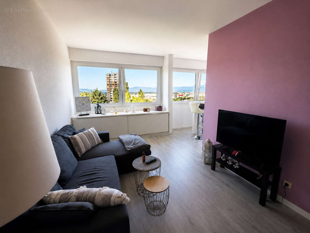 Appartement à VETRAZ-MONTHOUX