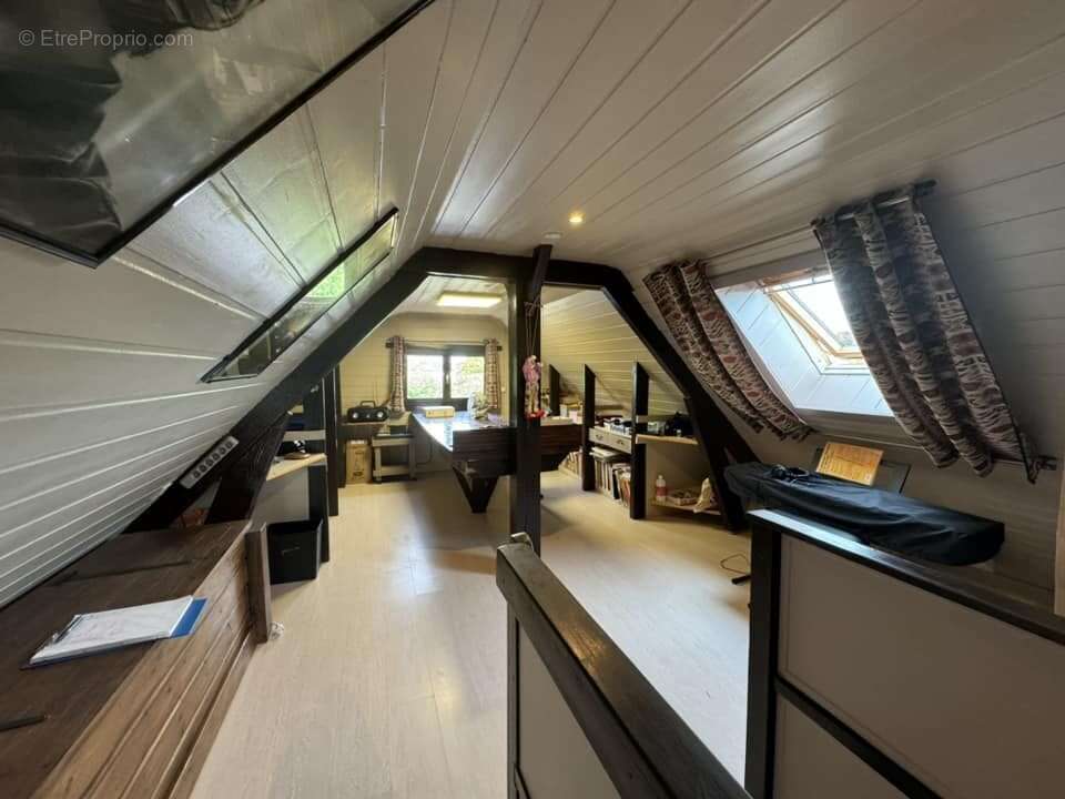 Maison à CHATEAUPONSAC