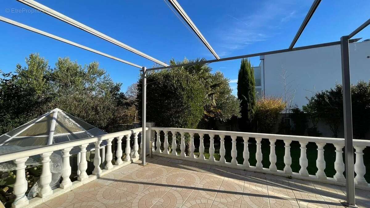 Maison à VAUX-SUR-MER