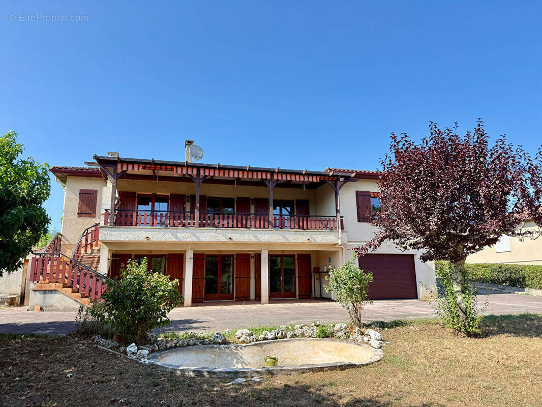 Maison à SAINT-SYLVESTRE-SUR-LOT