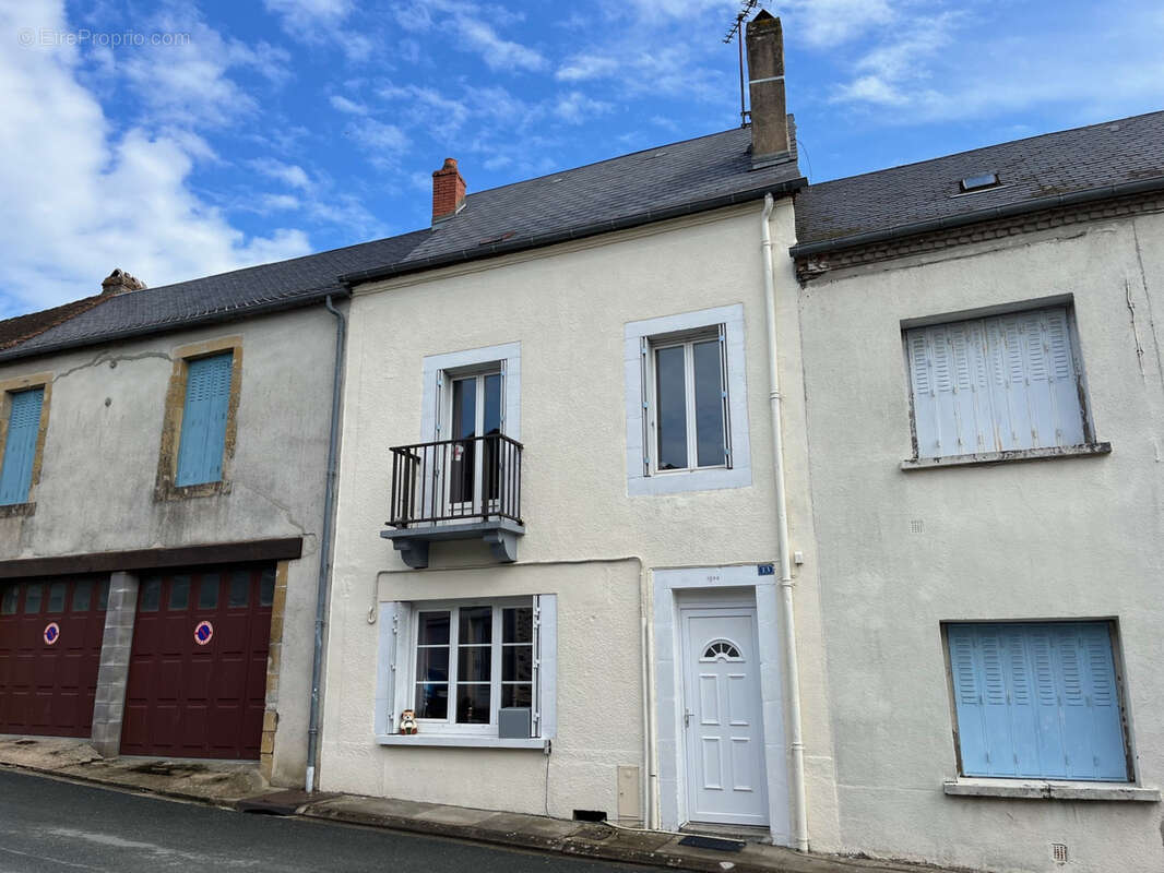 Payzac Maison du bourg de 6 pieces avec jardin et vues. - photo 26
