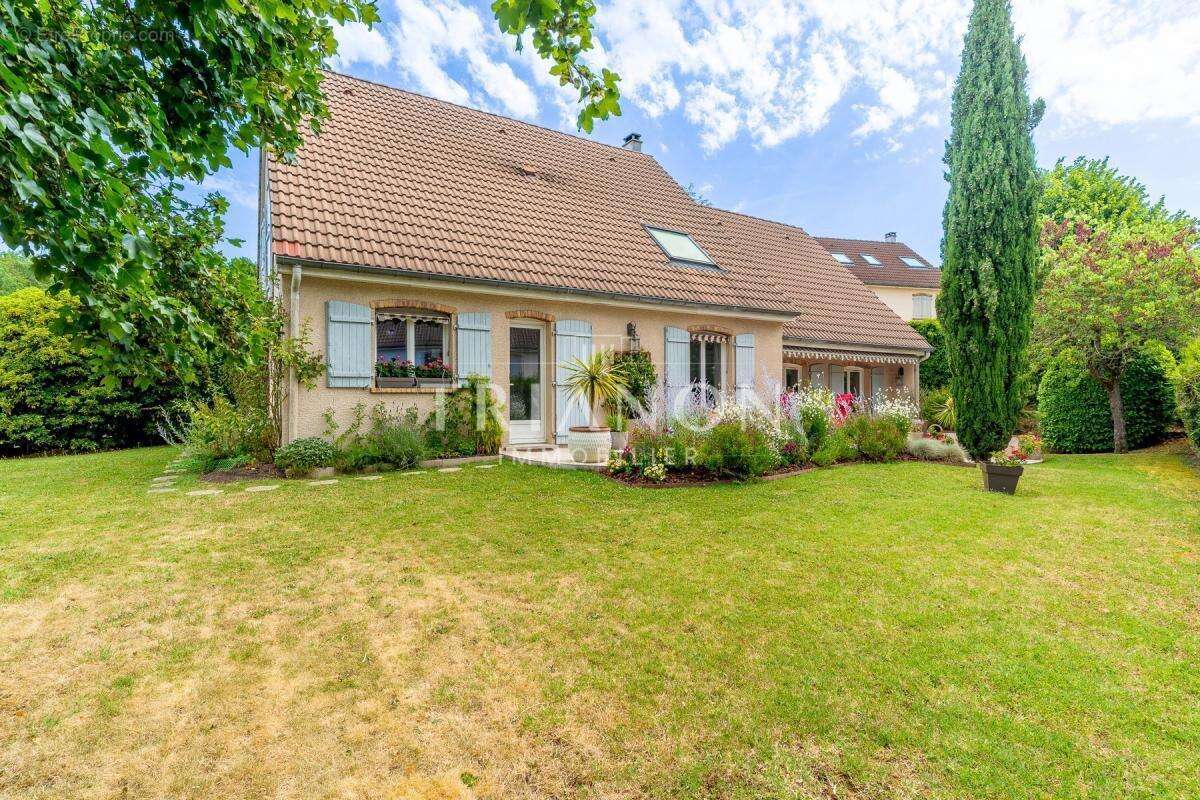 Maison à NOISY-LE-ROI