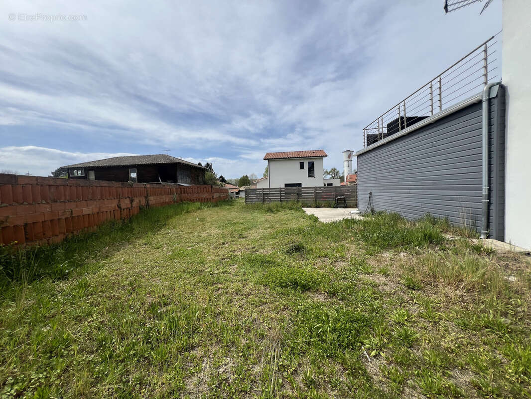 Maison à VIELLE-SAINT-GIRONS