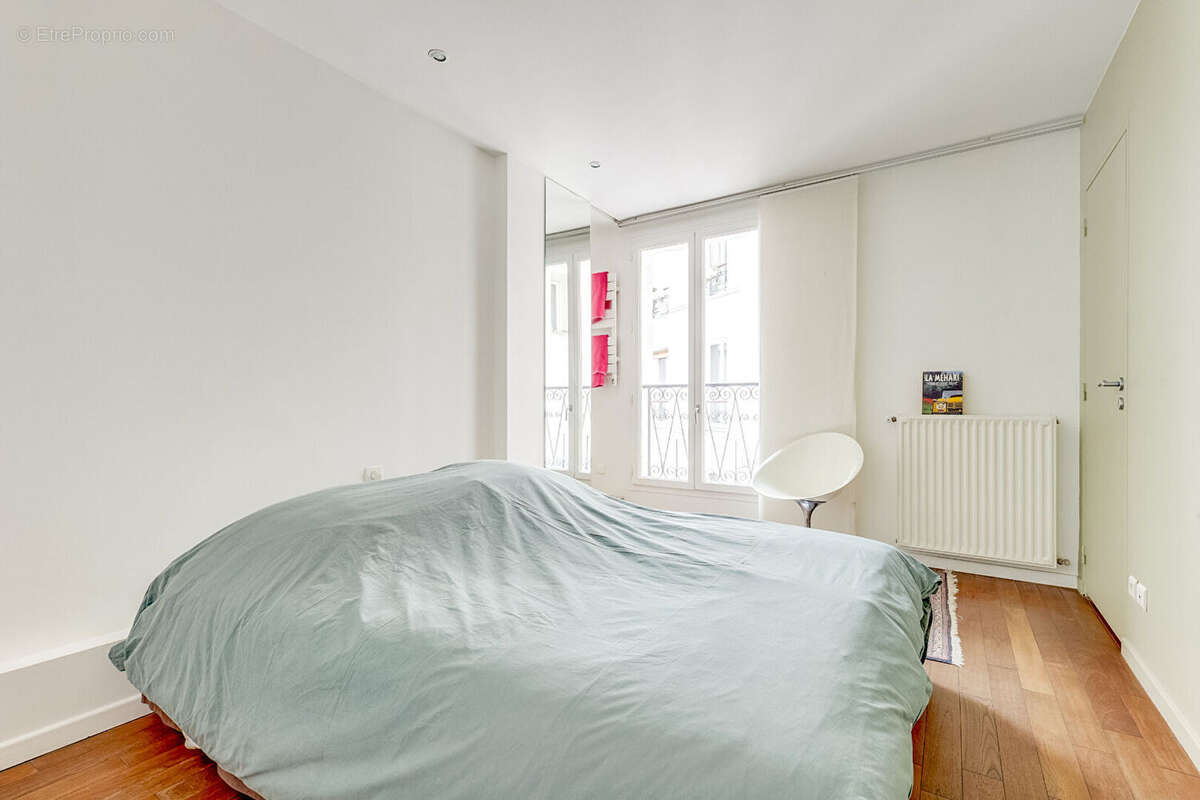 Appartement à PARIS-11E