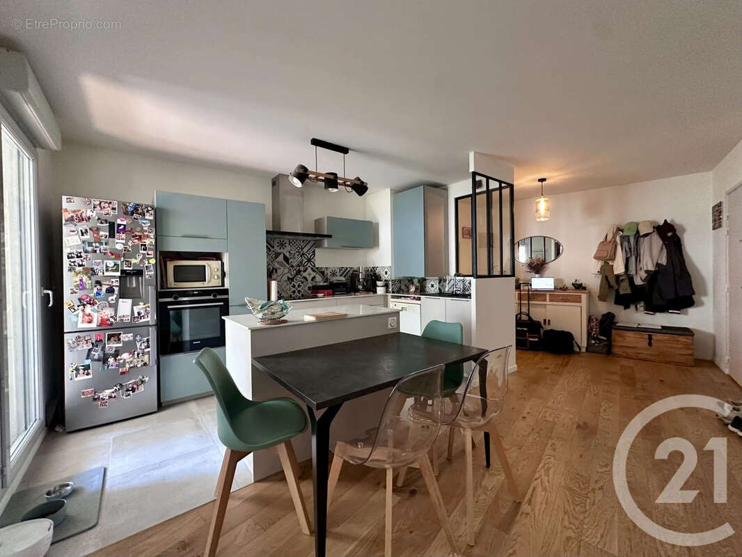 Appartement 73 m² à Villeurbanne  - photo 4