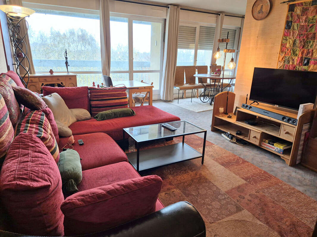 Appartement à ELANCOURT