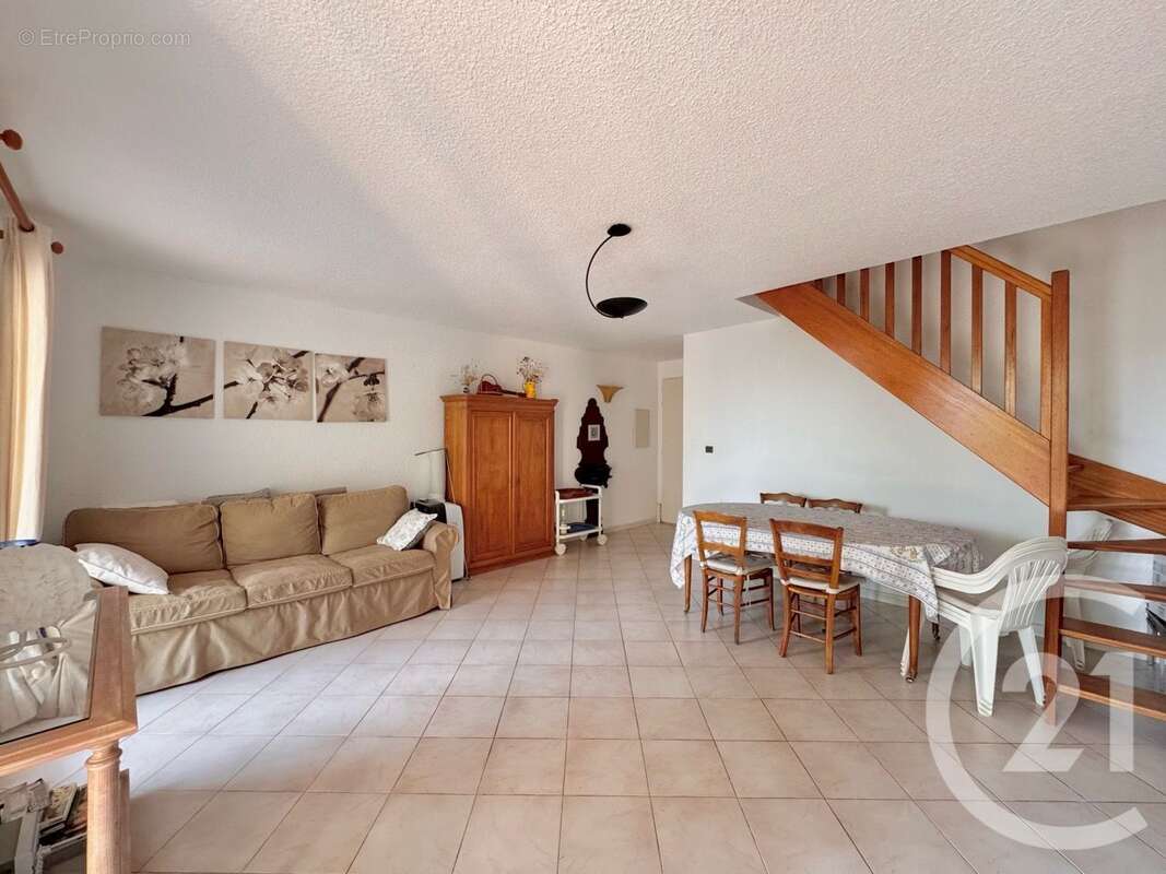 Maison à BORMES-LES-MIMOSAS