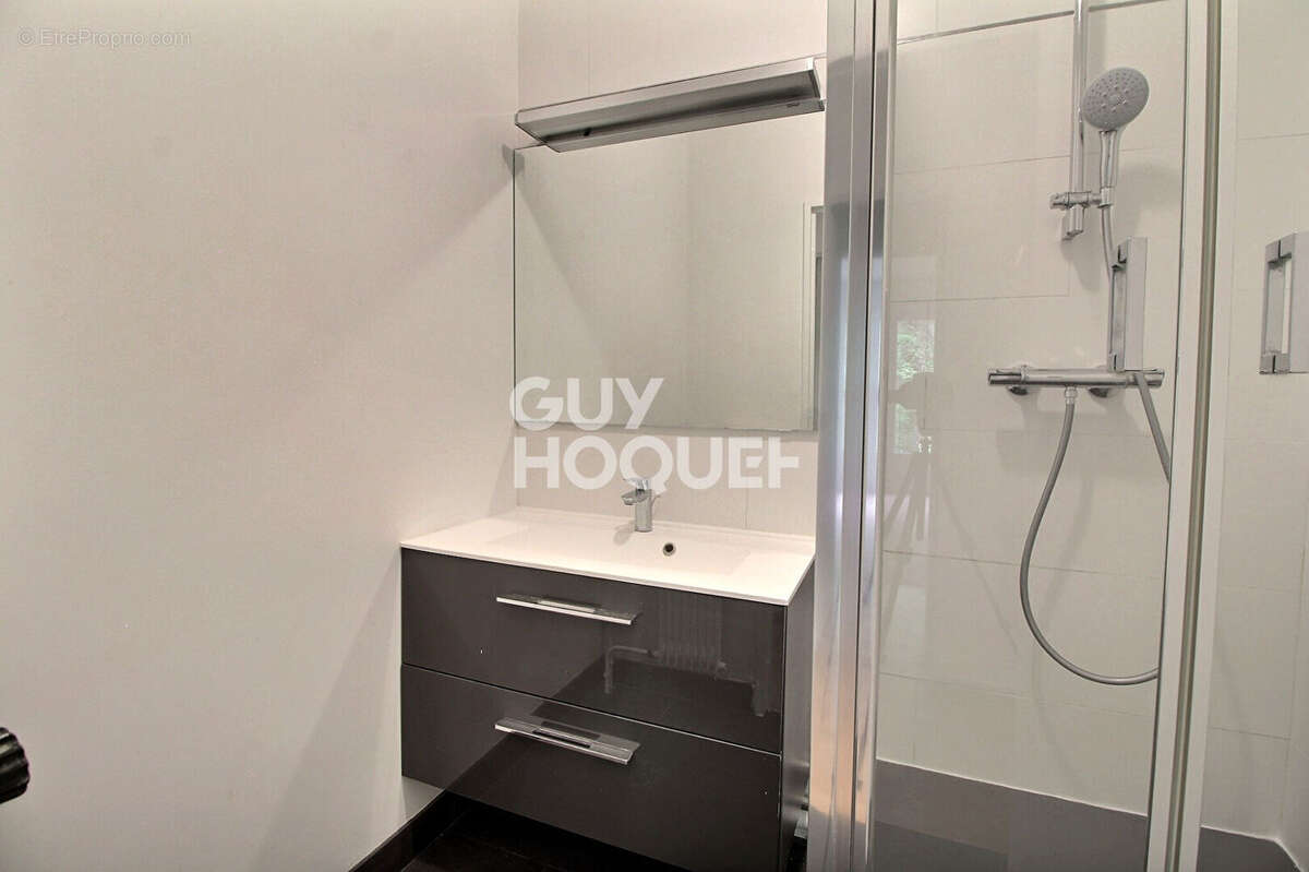 Appartement à VILLE-D'AVRAY