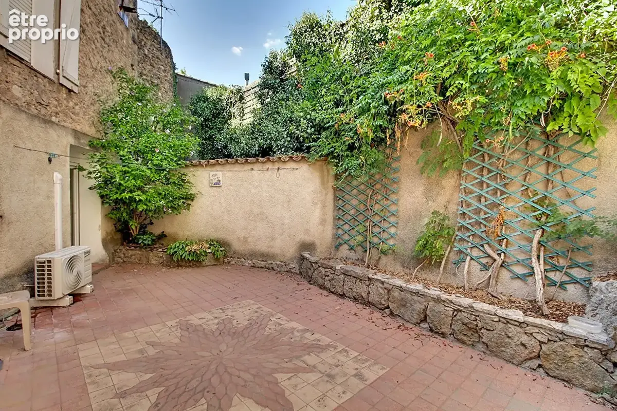 A vendre en exclusivite salernes - maison de village 5 pièces 130m2 + garage + terrasse + balcon - photo 1