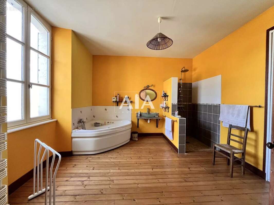 Maison à MAINE-DE-BOIXE