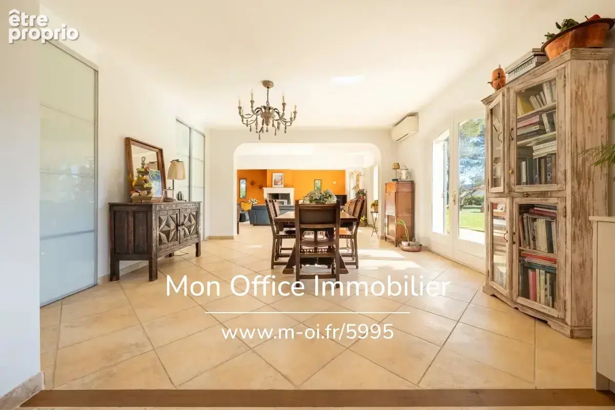 Référence : 6956-VCL - Belle Bastide - Jolie vue - 15 minutes d'Aix en Provence - photo 12