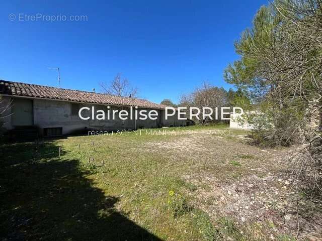 EXCLUSIVITÉ – PROPRIÉTÉ SAINT-ANTONIN-DU-VAR 100m2 habitables et 300m2 aménageables - photo 4