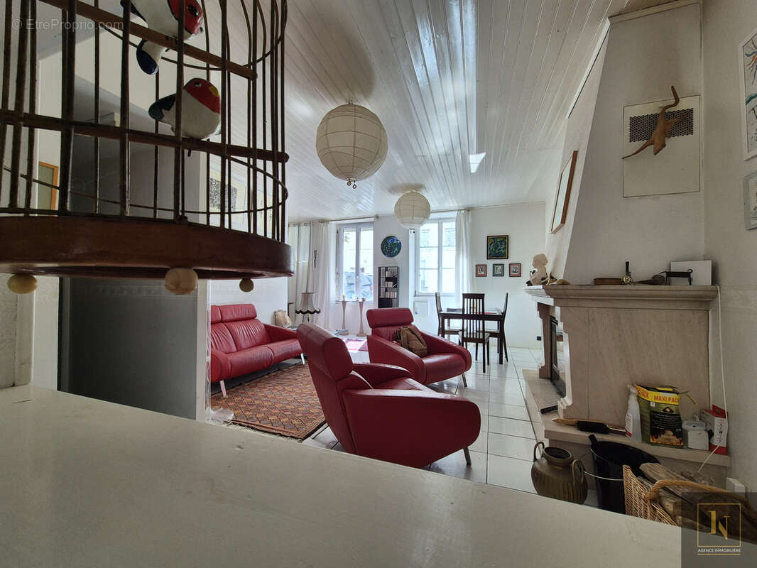 Maison à PAIMBOEUF