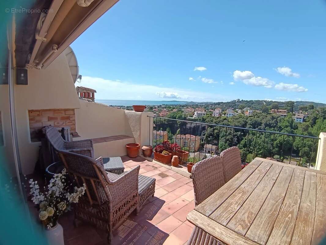 Maison à CAGNES-SUR-MER