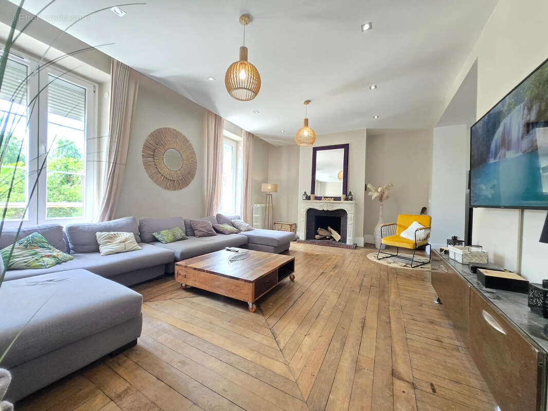 Maison à BRIE-COMTE-ROBERT