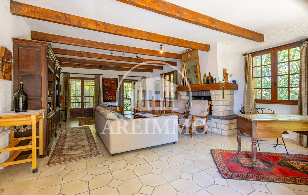 Maison à SAINT-MARTIN-DE-LONDRES