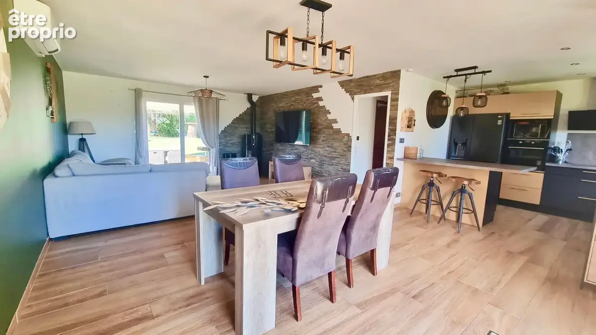 VERTAIZON / Maison de plain-pied 130 m² - 3 chambres - Proche Pont-du-Château ! - photo 4