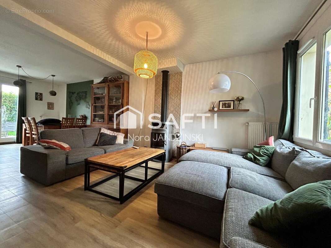 Photo 4 - Maison à SAINT-LEGER-DU-BOURG-DENIS