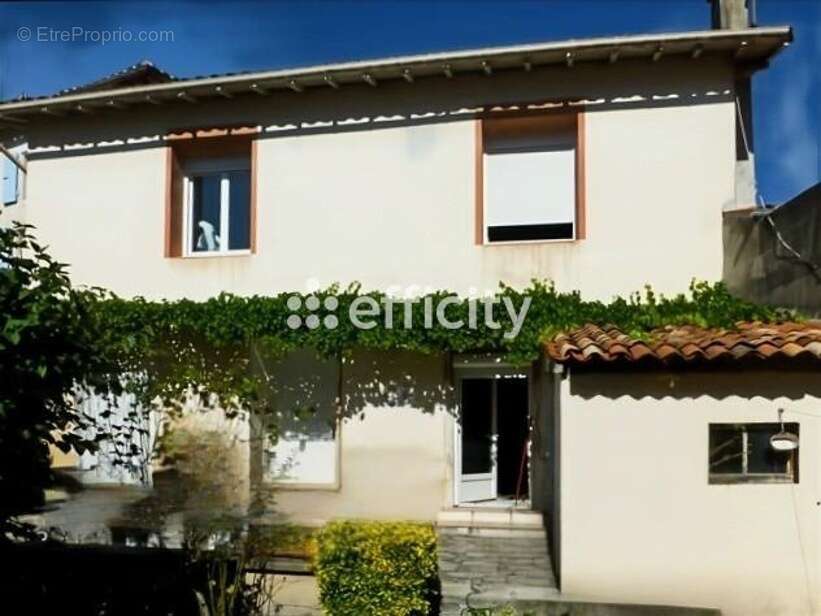 Appartement à SAINT-JEAN-D&#039;ANGELY