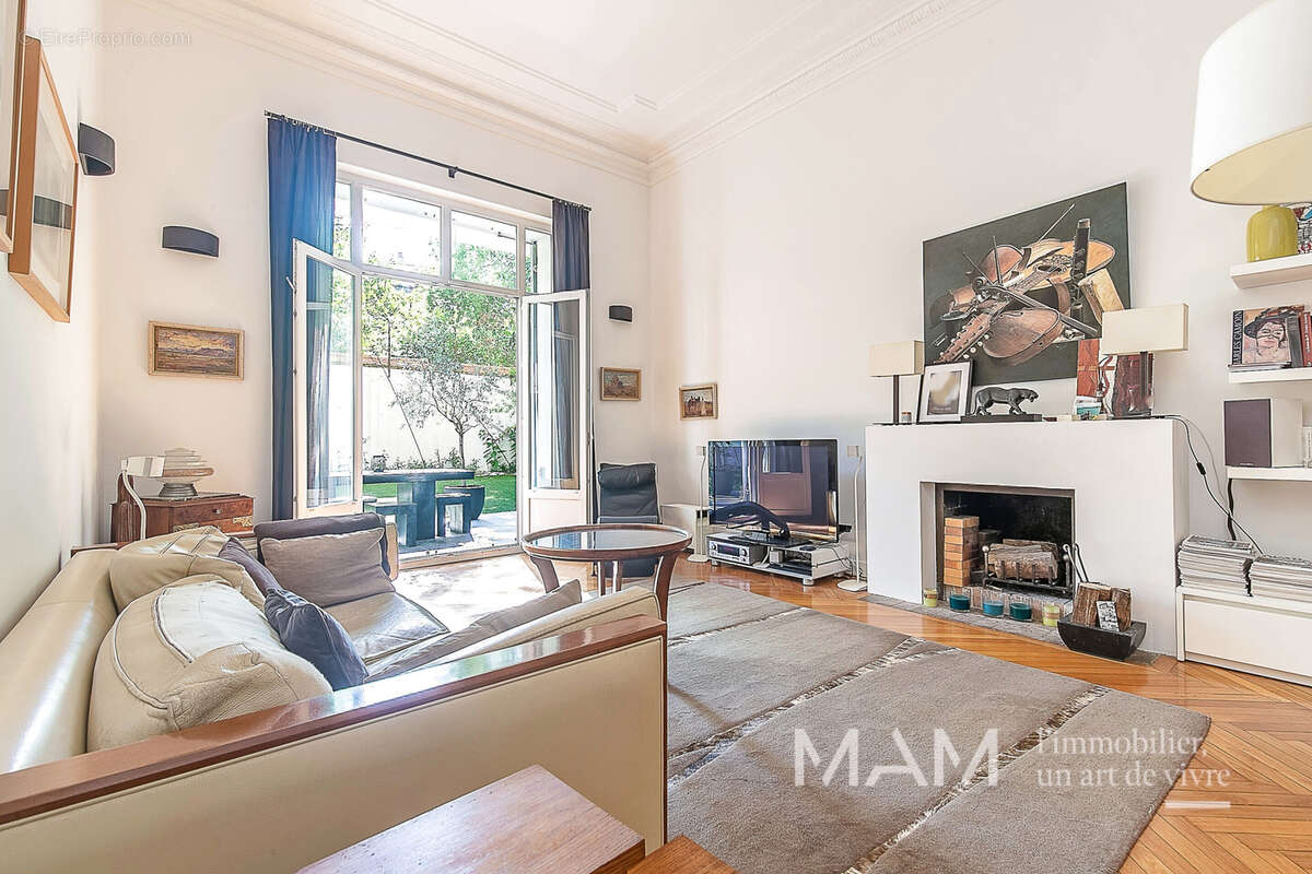 Appartement à MARSEILLE-8E