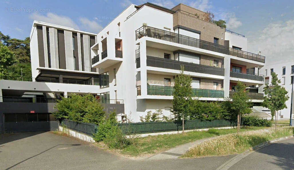 Appartement à AUZEVILLE-TOLOSANE