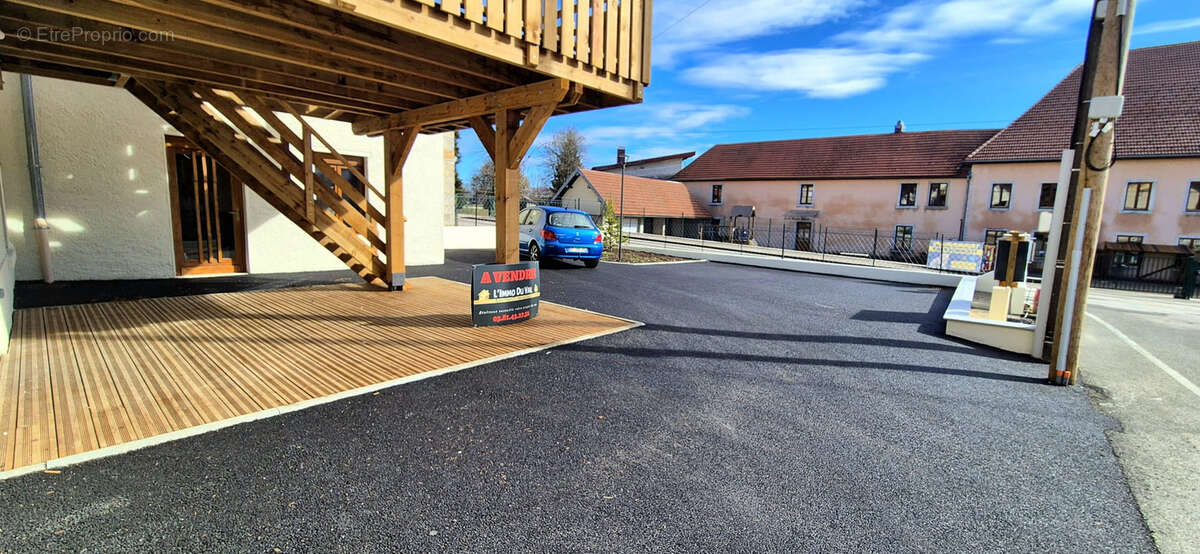 Appartement à ORCHAMPS-VENNES