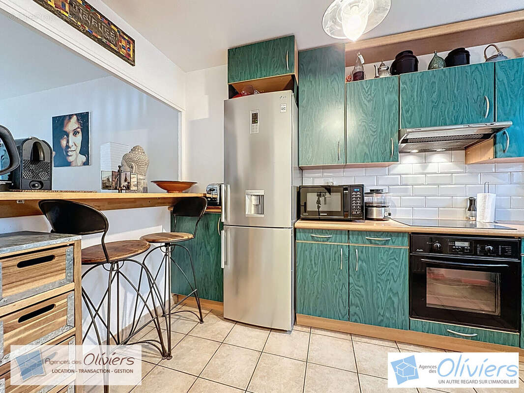 Appartement à VOISINS-LE-BRETONNEUX