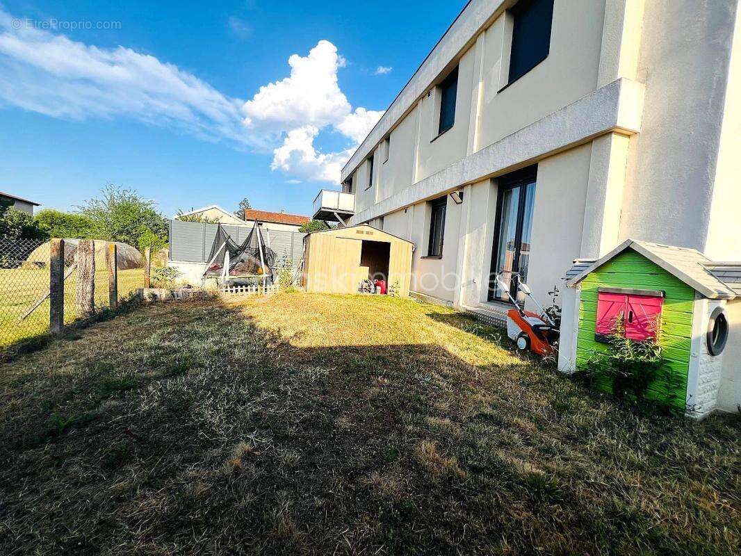 Appartement à TASSIN-LA-DEMI-LUNE